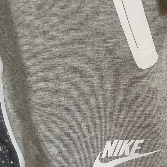 Nike Fleece Tech Dress Size M NWOT - Picture 6 of 10